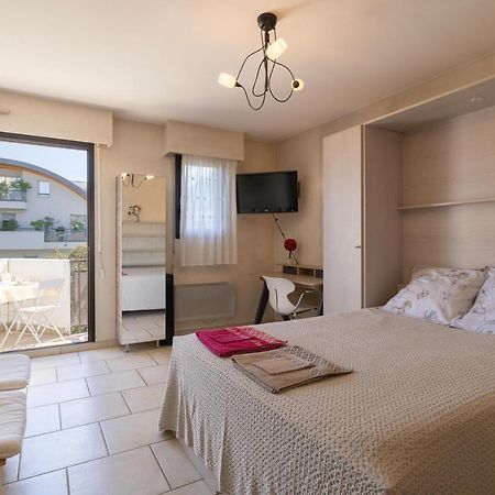 Appartement Proche Lac Et Commerces Анси Экстерьер фото