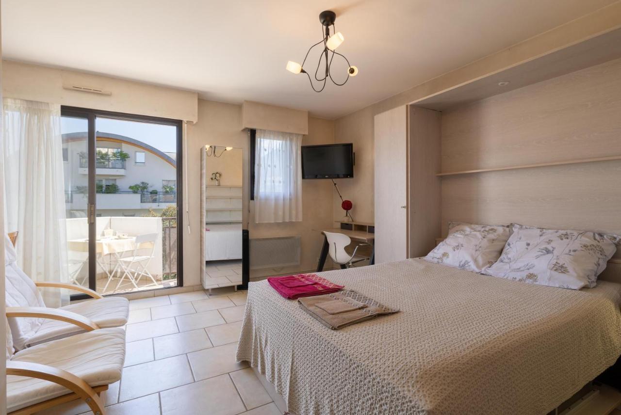 Appartement Proche Lac Et Commerces Анси Экстерьер фото