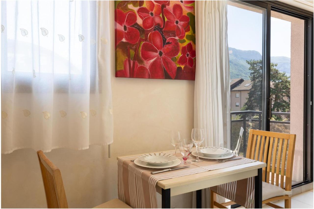 Appartement Proche Lac Et Commerces Анси Экстерьер фото